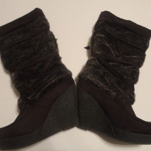 Decree Womens sz 7M Black Faux Fur Lace Knee BOOTS